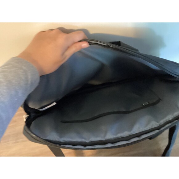 Samsonite Laser Pro 2 Slim Brief Laptop Bag For 17.3" Laptop With Tablet Pocket - Picture 6 of 10